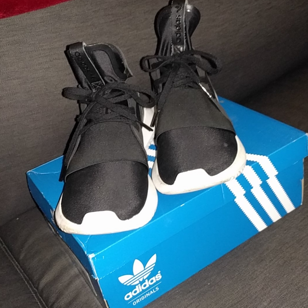 Adidas tubular defiant w